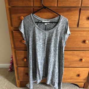 Short sleeve gray marble top